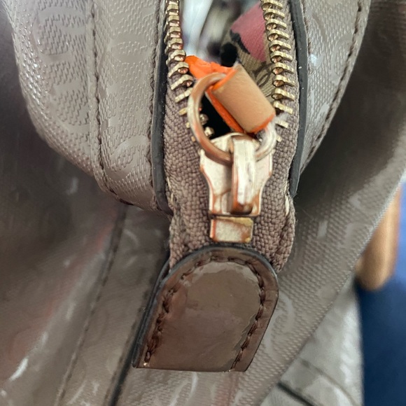 Guess doctor’s satchel/crossbody bag - Picture 6 of 7